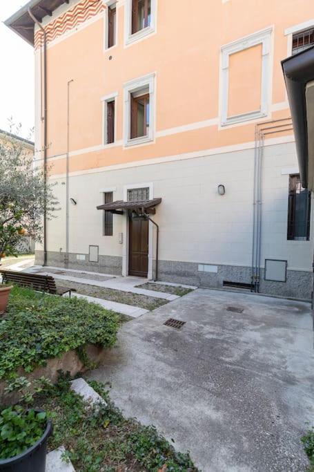 Residenza Sirtori Free Parking Apartman Verona Kültér fotó