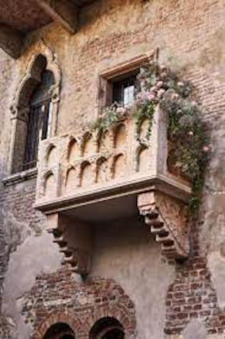 Residenza Sirtori Free Parking Apartman Verona Kültér fotó